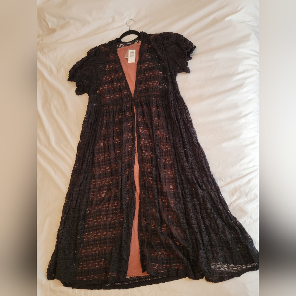 NWT Torrid Black Maxi Lace Kimono Size 1